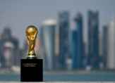 مشجعو كرة القدم يصرفون مبالغ قياسية في ملاعب قطر