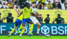 الحكم الالماني انقذ قمة الهلال والنصر