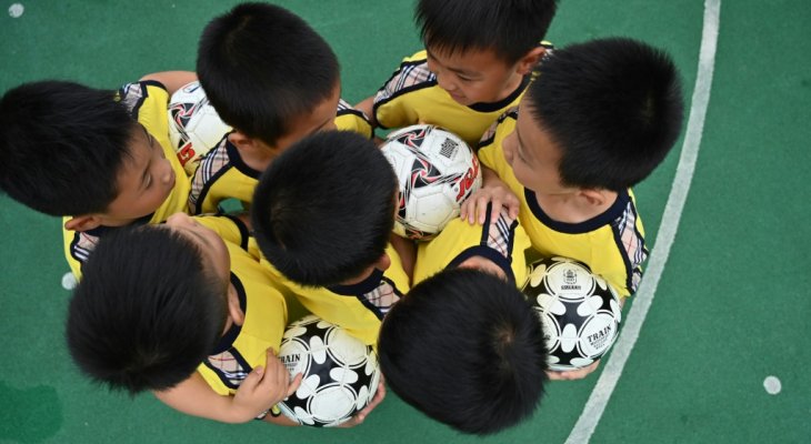 الصين تبحث عن المواهب الكروية بين أقدام الأطفال 