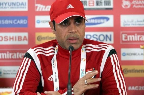 رسميًا: مهدي علي يعلن استقالته من تدريب منتخب الإمارات
