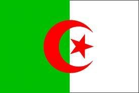 مدرب الجزائر قلق من وضعية بعض لاعبيه