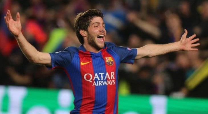 برشلونة يواسي لاعبه بعد خسارة والدته 