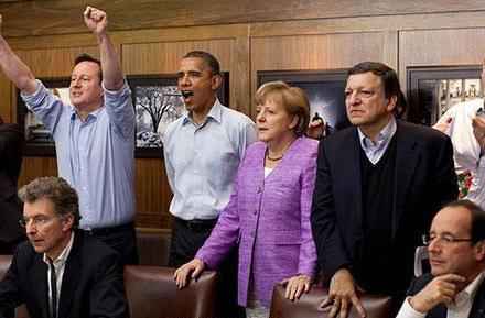 أوباما وكاميرون وميركل شاهدوا ركلات الترجيح في مباراة بايرن وتشيلسي 