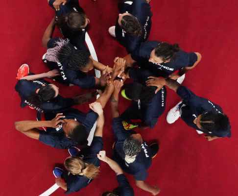 طوكيو 2020: المنتخب الفرنسي للسيدات يتأهل الى نصف النهائي كرة السلة