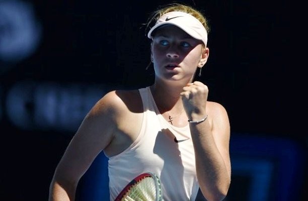 كوستيوك سعيدة بانجازها في بطولة استراليا المفتوحة 