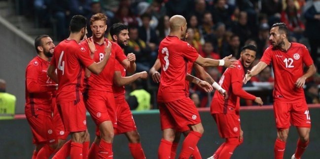 تونس تكتفي بالتعادل امام تركيا والجماهير تقتحم الملعب