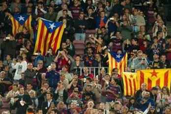 رسمياً : اليويفا يفرض عقوية مالية على برشلونة 