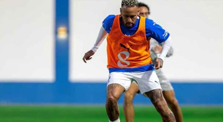 نيمار يغيب وعودة نيفيز الى تدريبات الهلال بعد غياب طويل