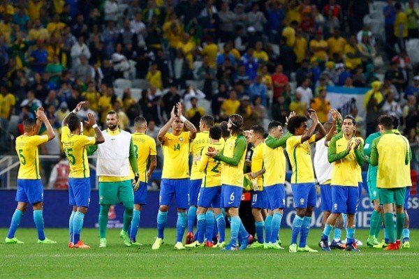 البرازيل تضع قدمها في كأس العالم وغياب ميسي عن الارجنتين يضعها في مأزق