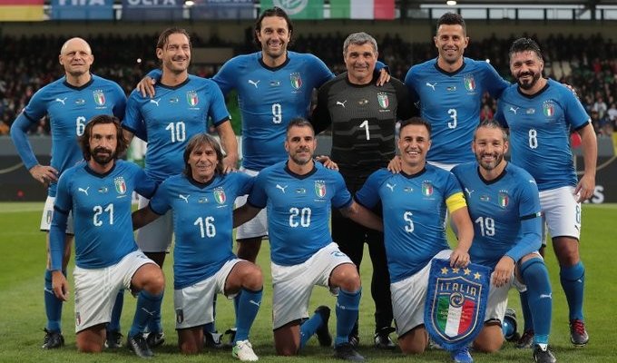 نجوم من الزّمن الجميل يشاركون في مباراة خيرية جمعت إيطاليا وألمانيا