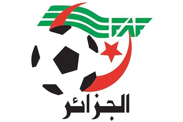 الاتحاد الجزائري يدخل في مفاوضات مع مدرب في الليغا الاسباني