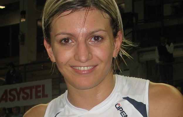 وفاة لاعبة كرة الطائرة ساره انزانيلّو