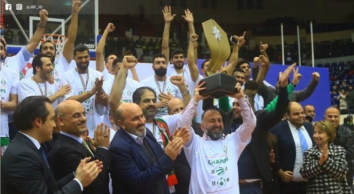 علي حيدر يتوج مع الوحدات بلقب الدوري الاردني لكرة السلة