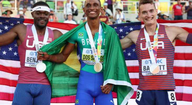 ذهبية سباق 400 م حواجز للبرازيلي دوس سانتوس في بطولة العالم لالعاب القوى