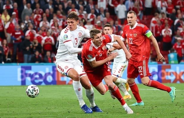 حالة تحكيمية غريبة في مباراة الدنمارك وروسيا وهدف الارجنتين سليم