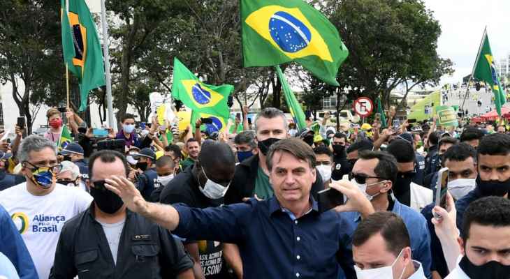 الرئيس البرازيلي يريد عودة كرة القدم رغم تفاقم الوباء في البلاد 