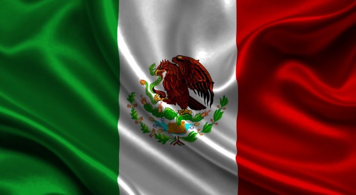 أساطير الليغا وقدامى المكسيك في مباراة استعراضية  