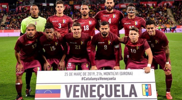فنزويلا لعبت مباراتها امام كاتالونيا بلباس مختلف 