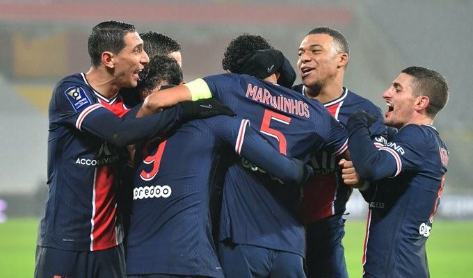باريس سان جيرمان يحرز كأس السوبر الفرنسي بفوزه على غريمه أولمبيك مرسيليا
