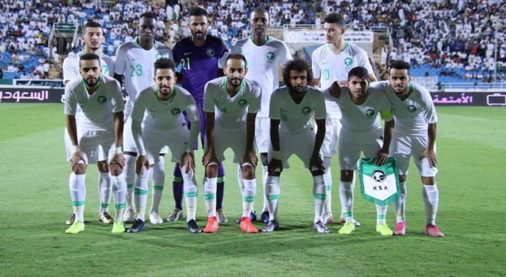 بعثة المنتخب السعودي تصل قطر استعدادا لـ "خليجي 24"