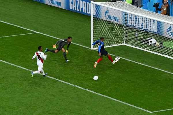 مبابي يهدي فرنسا بطاقة التأهل بفوز صعب امام بيرو المثابرة‎