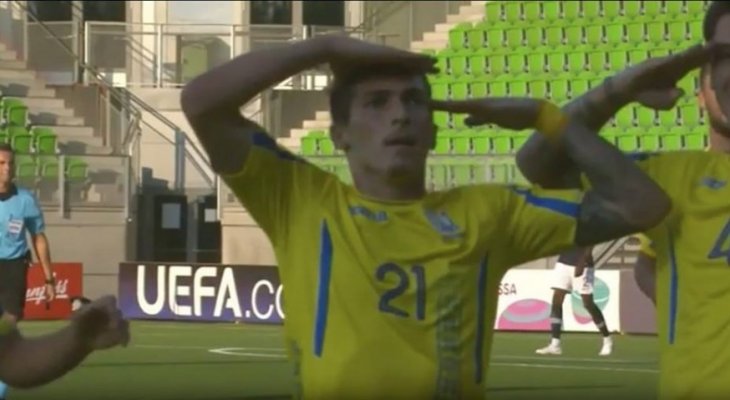 لاعب اوكراني يثير جدلا بسبب احتفاليته على الطريقة الروسية