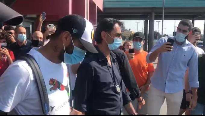 فيديو يظهر لحظة وصول سواريز إلى بيروجيا