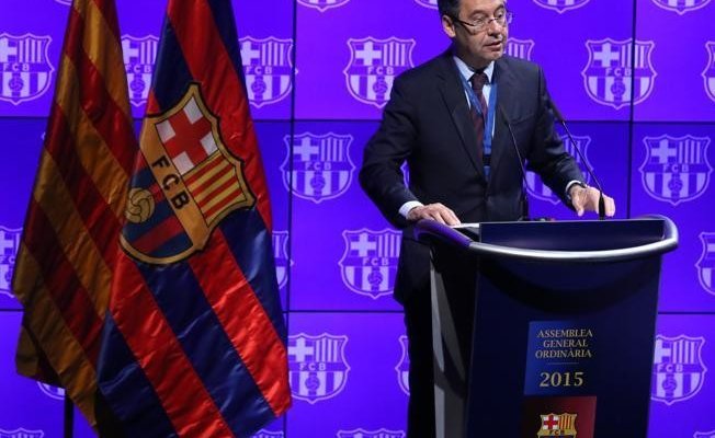 رئيس برشلونة متهم بالفساد