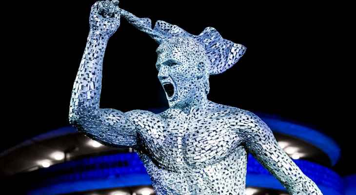مانشستر سيتي يزيح الستار عن تمثال اغويرو