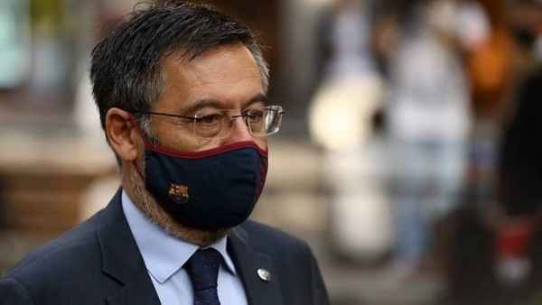 إدارة برشلونة ترفض الاستقالة