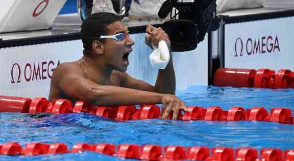 السبَاح التونسي حفناوي يمنح العرب أول ذهبية في أولمبياد طوكيو