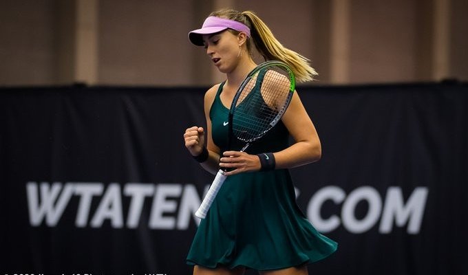 لاعبة التنس بادوسا تعلن اصابتها بفيروس كورونا