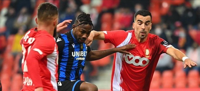اصابات كورونا المرتفعة تؤجل 3 لقاءات في الدوري البلجيكي