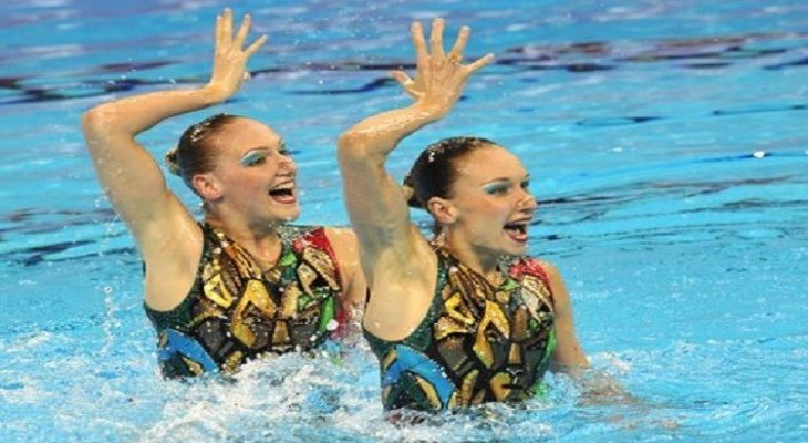 إيشينكو وروماشينا أفضل ثنائي في السباحة المتزامنة لهذا العام