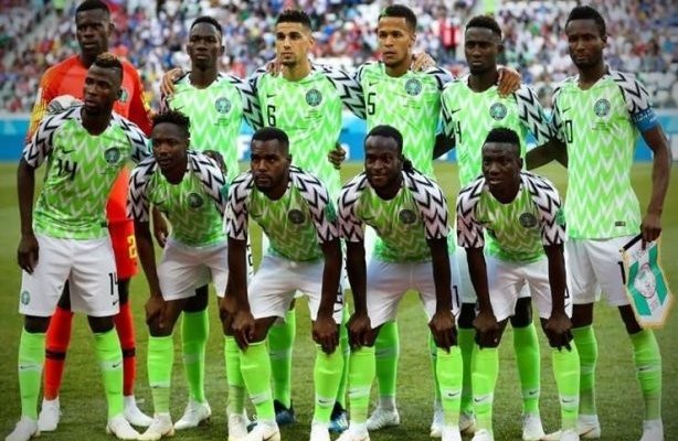 مدرب منتخب نيجيريا متهم بالرشوة