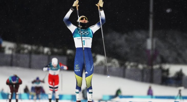 السويدية نيلسون تحصد الميدالية الذهبية بتزلج اختراق الضاحية