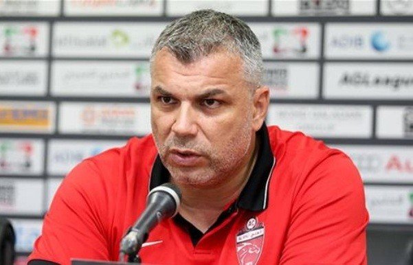 مدرب الاهلي الاماراتي ينتقد حكم مباراة النصر رغم تحقيقه الفوز عليه