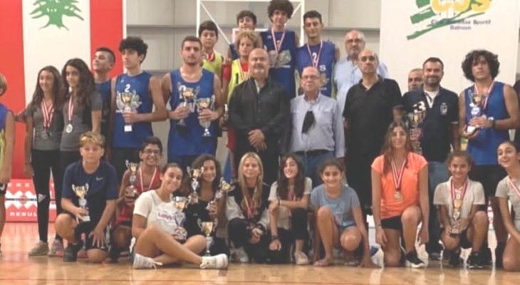 اتحاد الكرة الطائرة وزّع الكؤوس والميداليات على الفائزين ببطولات الفئات العمرية