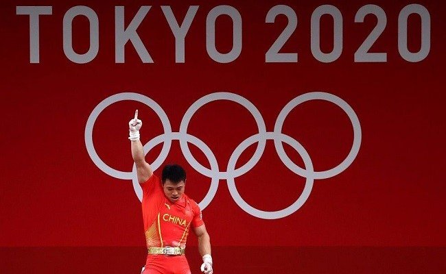 اولمبياد طوكيو: الصين تفرض سطوتها على رفع الاثقال