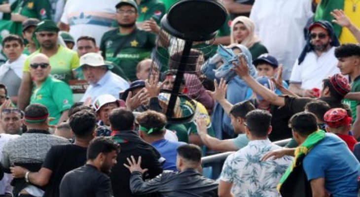 مشاجرات بين مشجعي باكستان وأفغانستان خلال كأس العالم للكريكيت