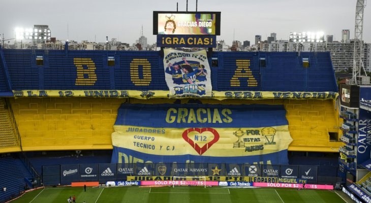بوكا جونيورز يحيي ذكرى مارادونا في "لا بومبونيرا" أمام دموع ابنته