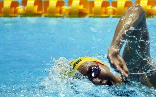 سباحة استرالية شابة تسقط ليديكي في بطولة العالم  