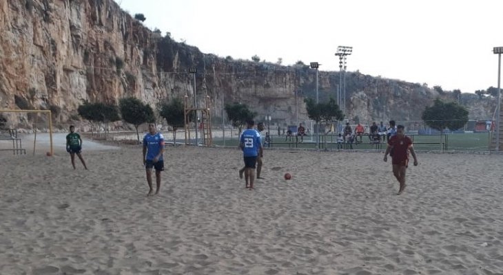 الكرة الشاطئية: اف سي بيروت يفوز على الرويالز بمباراة مجنونة