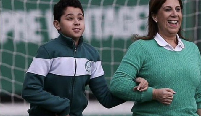 جوائز الفيفا: سيلفيا غريكو وابنها الكفيف ينالان جائزة افضل جمهور