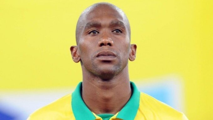 وفاة لاعب نادي صن داونز الجنوب إفريقي بعد حادث مروع