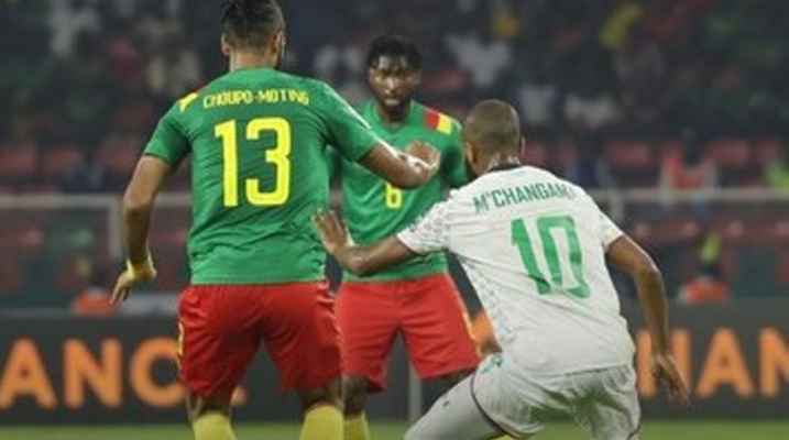امم افريقيا: الكاميرون الى ربع النهائي بالفوز على جزر القمر المنقوصة بصعوبة