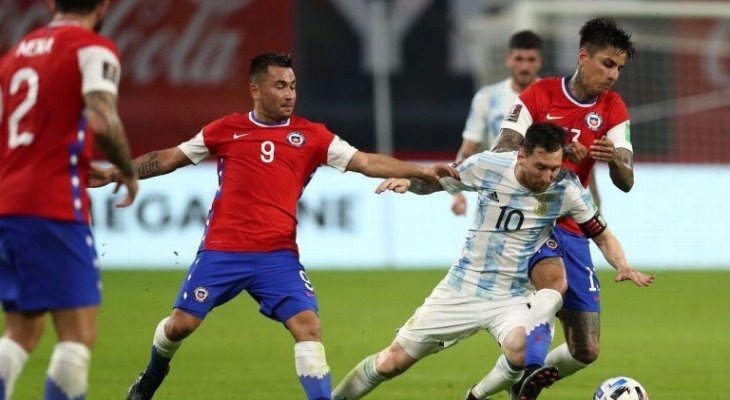 تصفيات اميركا الجنوبية : الارجنتين تكتفي بالتعادل مع تشيلي وفوز كولومبيا على بيرو