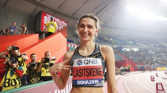 لاسيتسكيني أول فائزة بثلاث ذهبيات بالقفز العالي في بطولة العالم لالعاب القوى