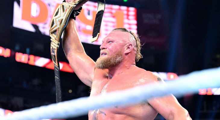 WWE Day 1: بروك ليسنر يفوز بمباراة ملحمية ويحرز لقب WWE