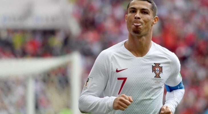 الفيفا يوضح حقيقة طلب حكم مباراة البرتغال والمغرب الحصول على قميص رونالدو